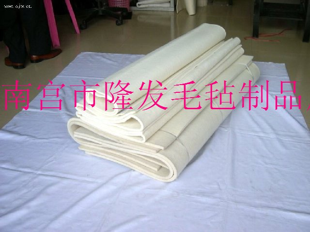 中粗羊毛氈，彩色羊毛氈，鬆軟毛氈