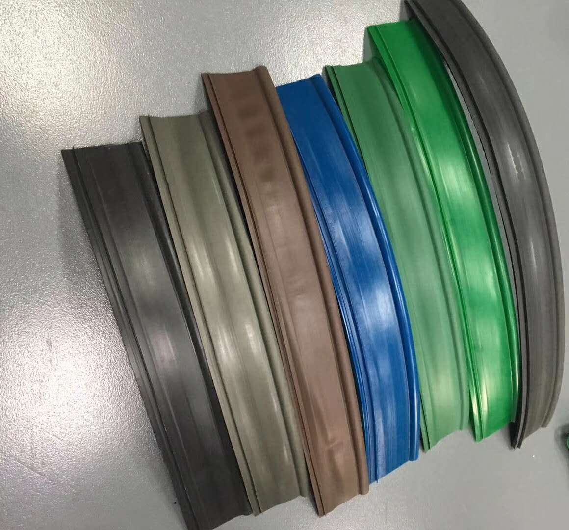 敦煌草石隔離帶廠家傑袖草石隔離帶園林綠化專用