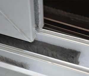 錦誠信7*5背膠離型紙門窗密封毛條