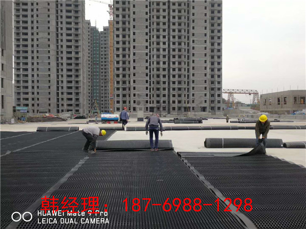 湖南地下室頂板排水板=湖北新聞車庫凹凸排水凸片