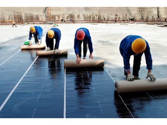 泰安供應佩恩牌金屬屋麵自粘防水卷材施工